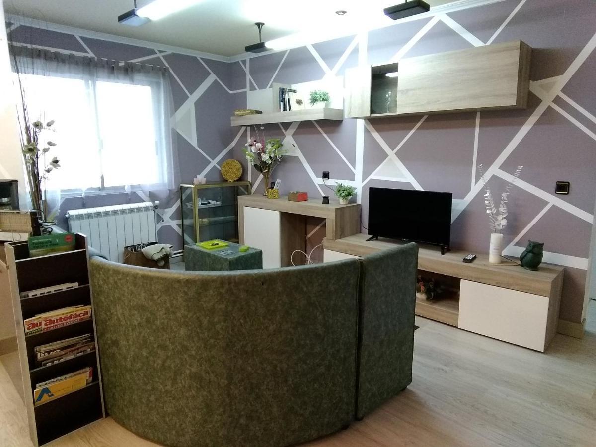 Apartamento Jubells Apartment Миядойро Екстериор снимка